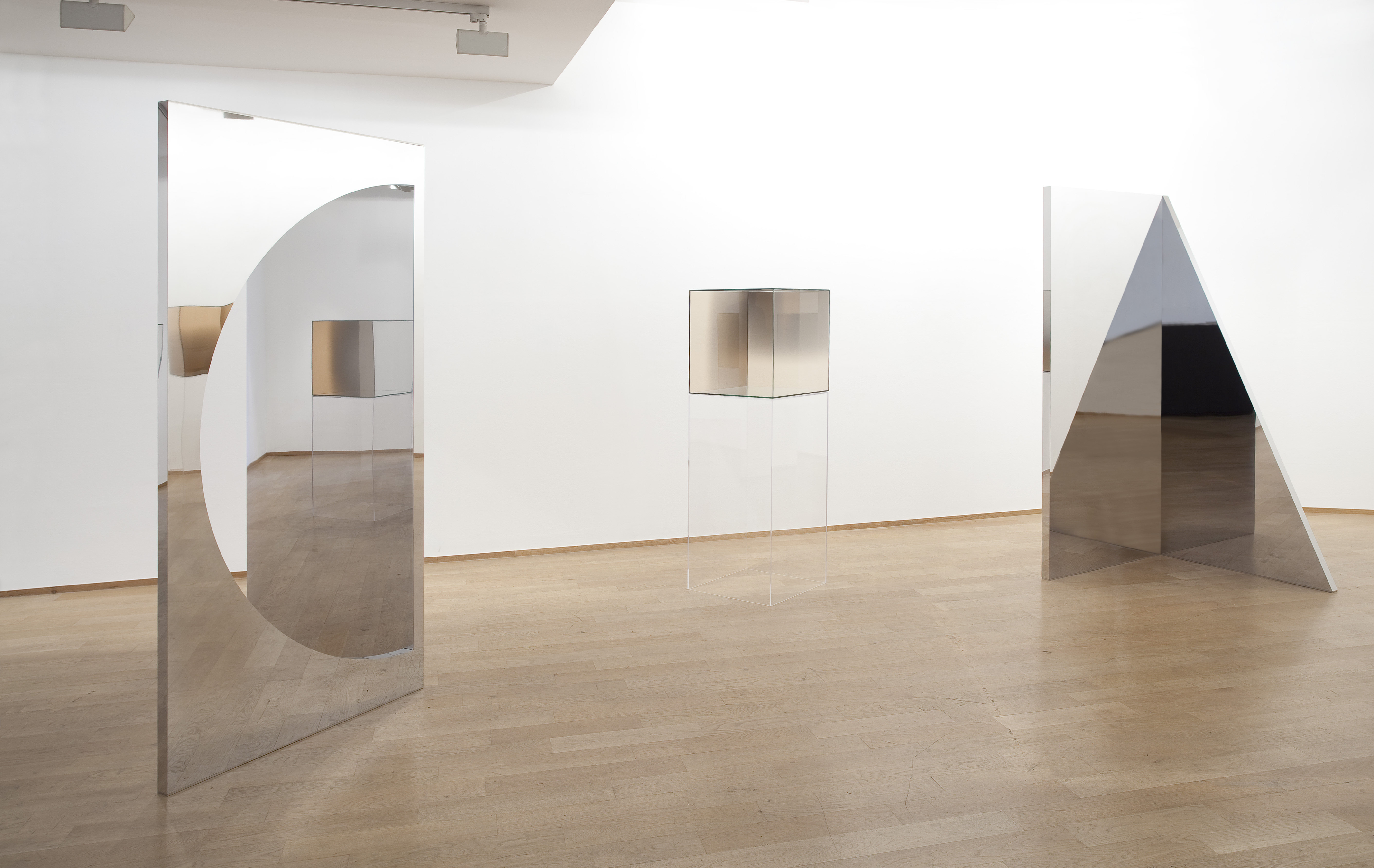 Jeppe Hein & Larry Bell | TEMPLON