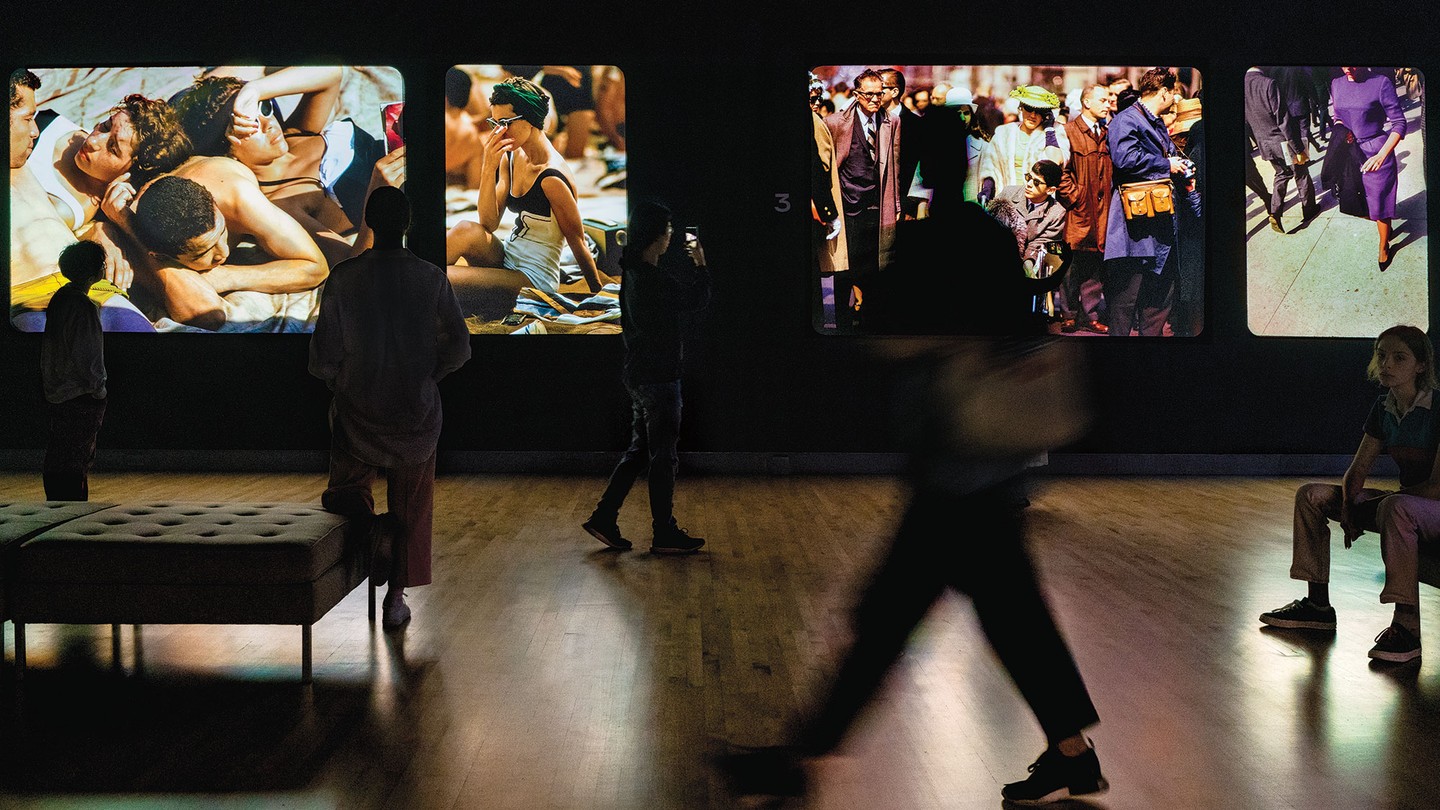 Garry Winogrand's Stunning Scenes at the Brooklyn Museum - The