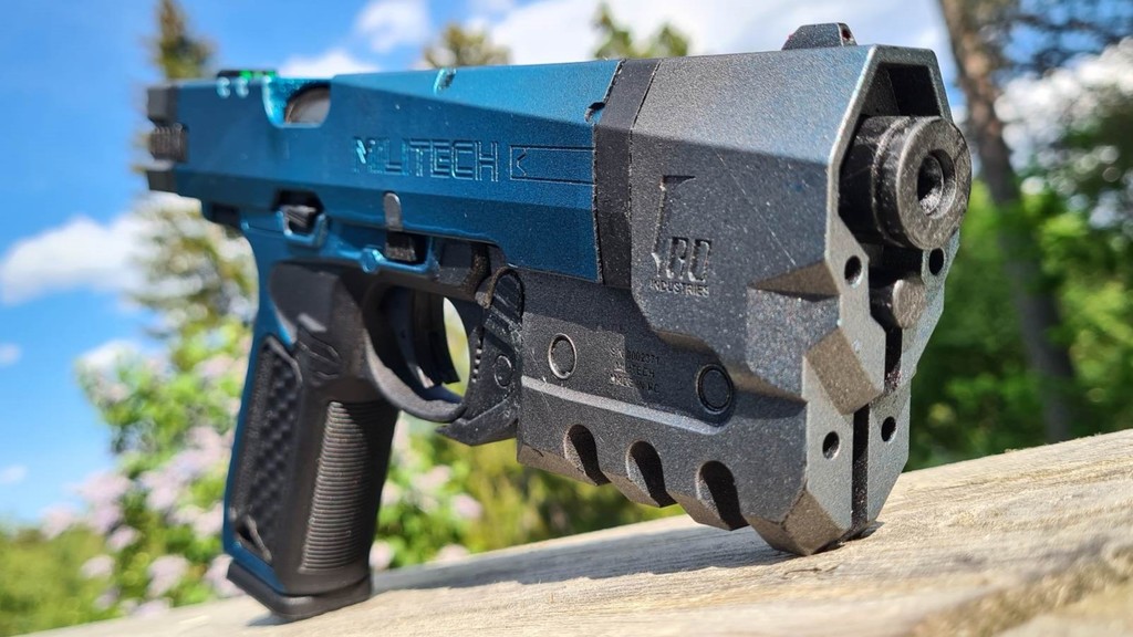 Thingiverse - AAP-01 Cyberpunk 2077 M-10AF Lexington (Resin) by