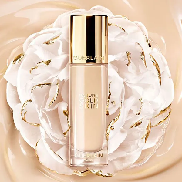 Kem Nền Guerlain Parure Gold Skin Radiance Foundation Tone 00C