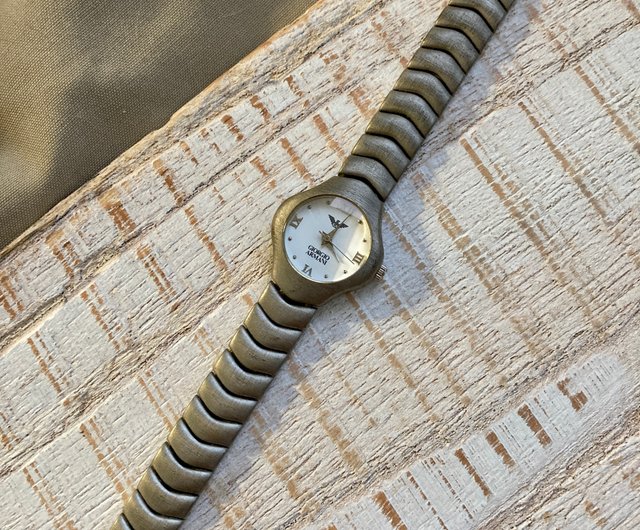 台湾 ジョルジオ アルマーニグレーシルバーメタル インダストリアル