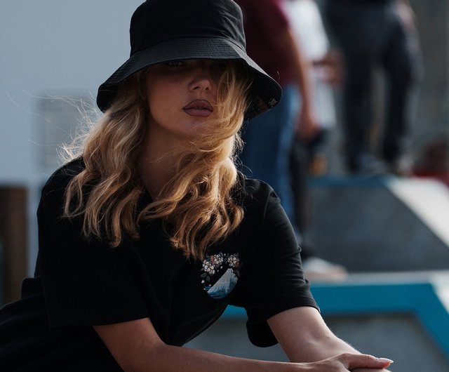 台湾 星座リバーシブル/刺繍バケットハット KOKETITアーティストコラボ