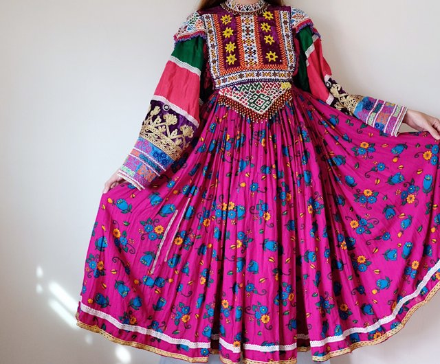 台湾 ヴィンテージのクチ族の民族衣装ビーズの刺繍が施された