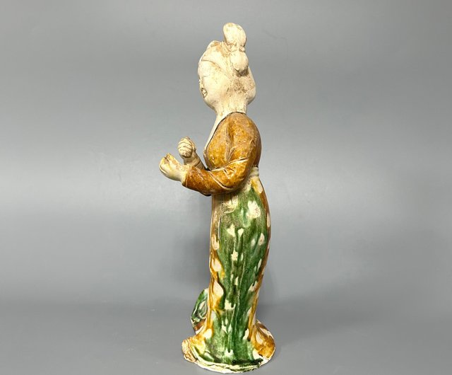 送料無料】台湾 唐三彩貴婦人の置物 コレクター - Pinkoi