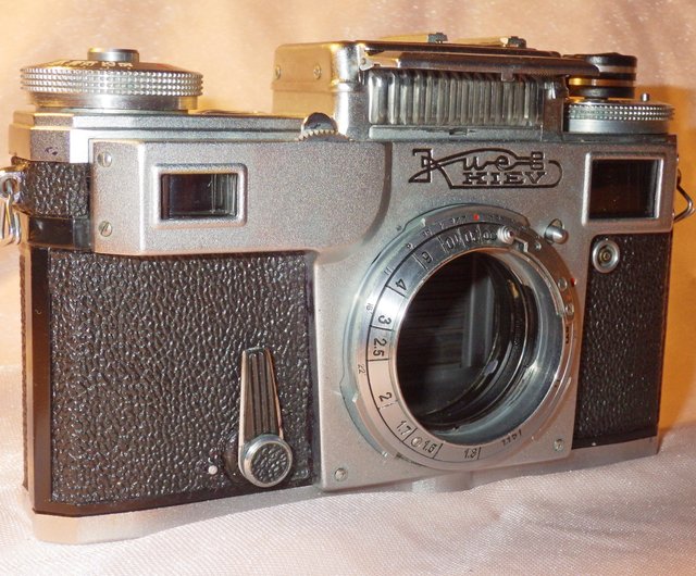 送料無料】ジョージア KIEV-4M 35mm レンジファインダー カメラ本体