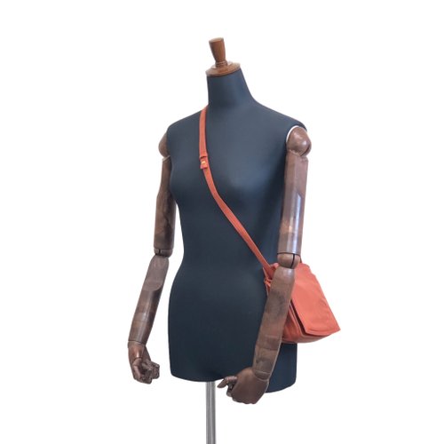 日本直送 名牌中古包 】LOEWE ロエベ アナグラム ショルダーバッグ