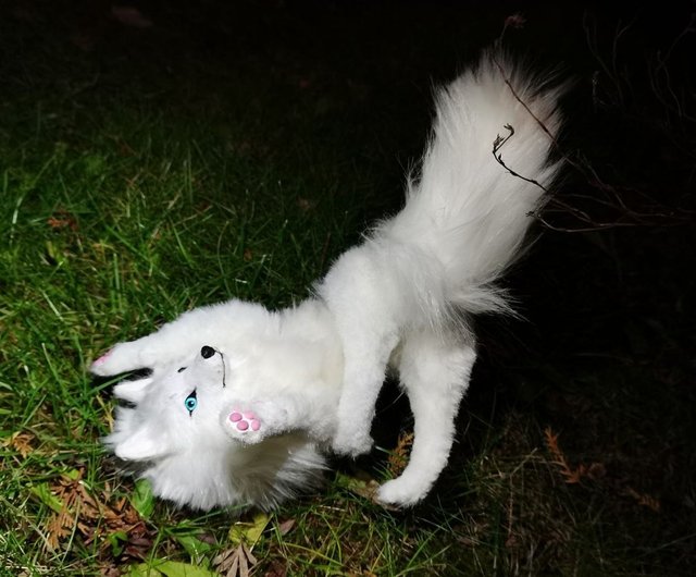 アゼルバイジャン オーダーメイドのキツネのアートドール動物のポーズ