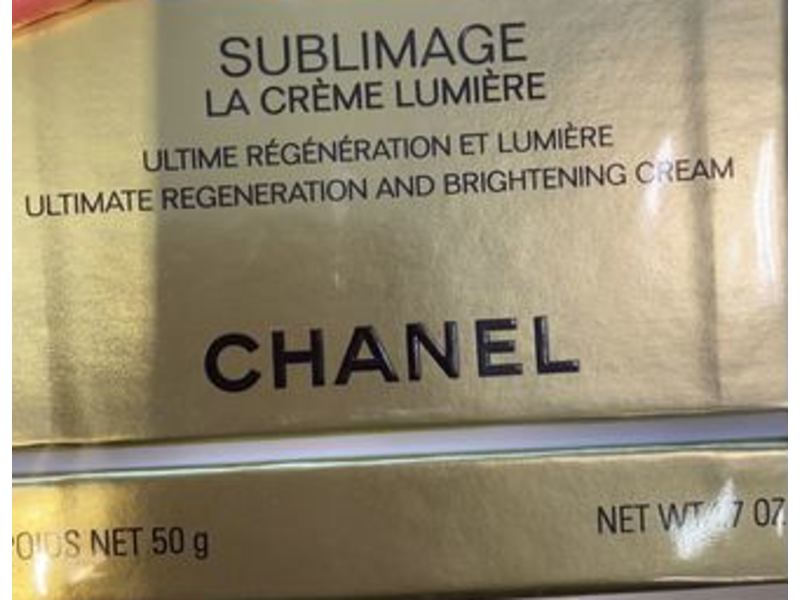 Chanel Sublimage La Creme Lumiere, 50 g Ingredients and Reviews