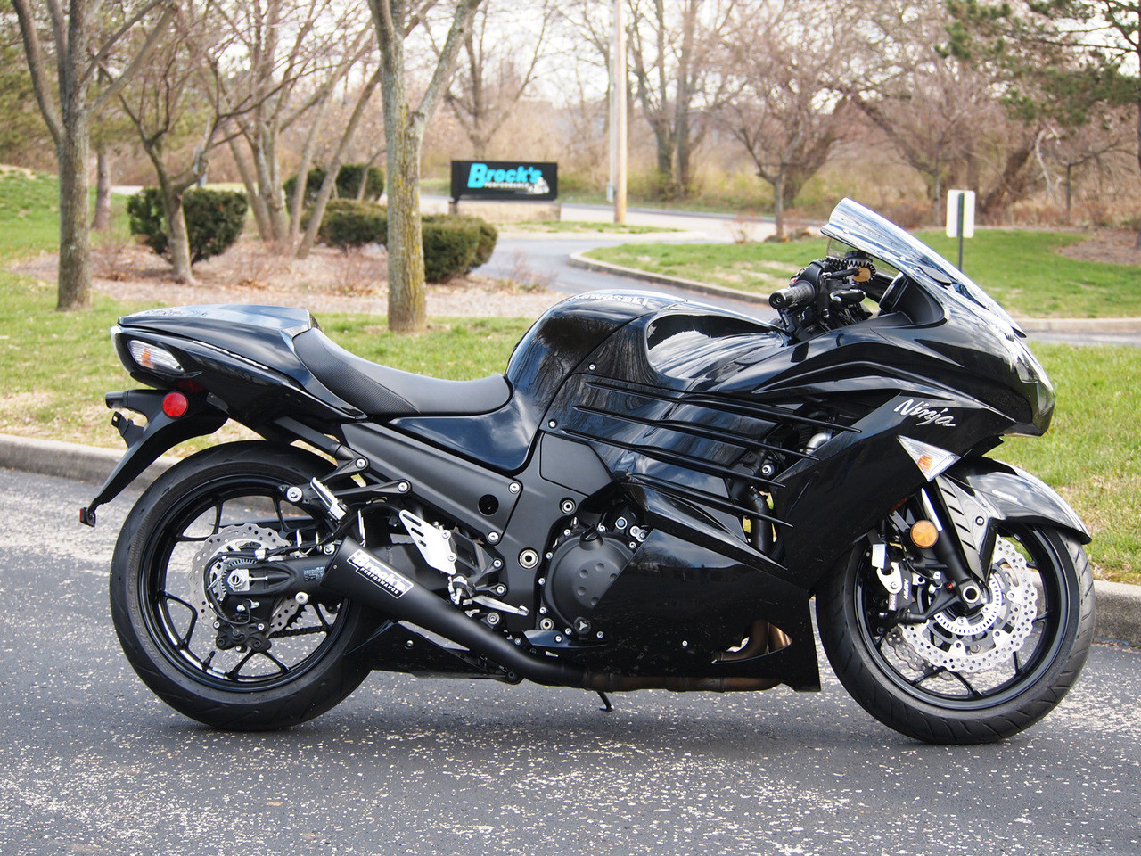 Buy Dual Alien Head Slip-On System Black ZX-14R (12-25) SKU