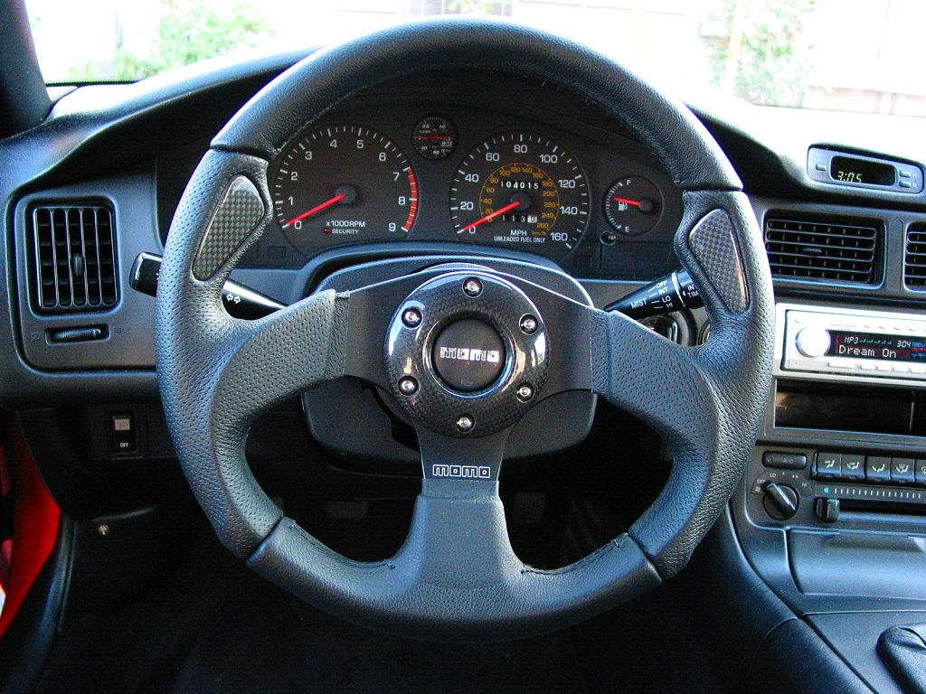 MOMO Jet 350mm Steering Wheel | MrSteeringWheel