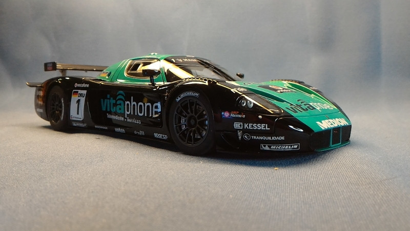 AUTOart 1:18 Diecast Maserati MC12 FIA GT1 #1 Winner M. Bartels/ A