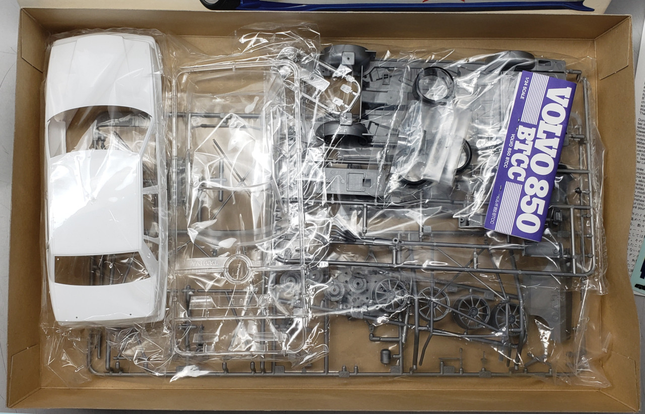 Tamiya 1/24 Scale Volvo 850 Saloon BTCC