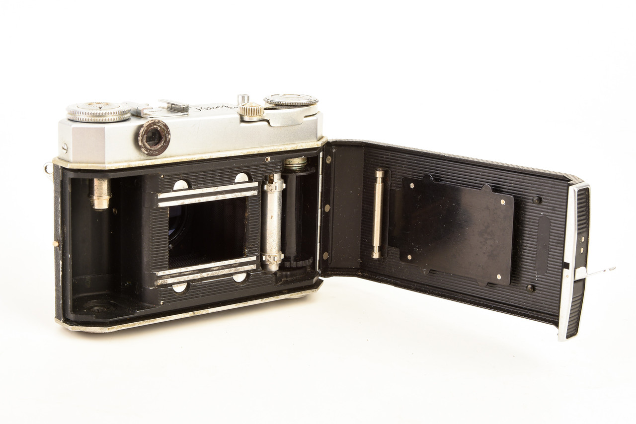 Kodak Retina IIa 35mm Rangefinder Film Camera w Schneider Xenon