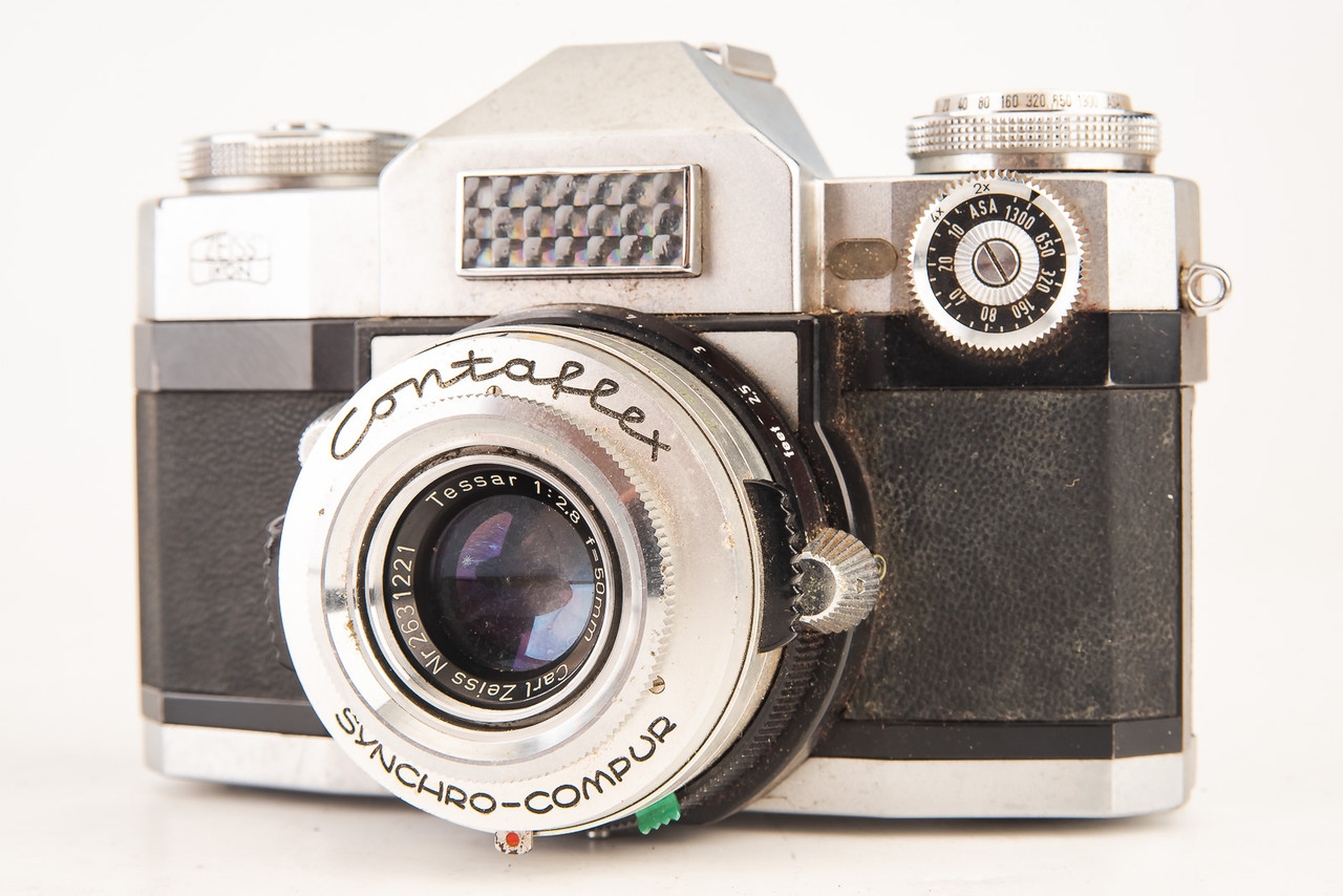 Zeiss Ikon Contaflex Super 35mm SLR Film Camera with Tessar 50mm f
