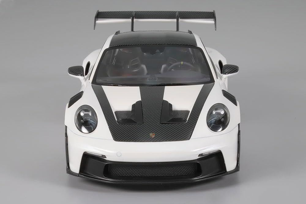 24370 Sports Car 1/24 Porsche 911 GT3 RS (992) Plastic Model