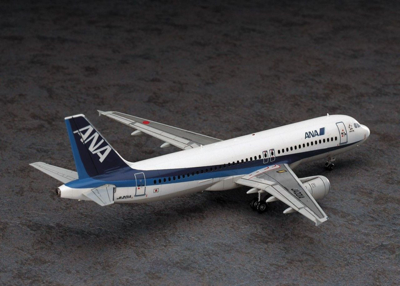1/200 ANA Airbus A320 Plastic Model