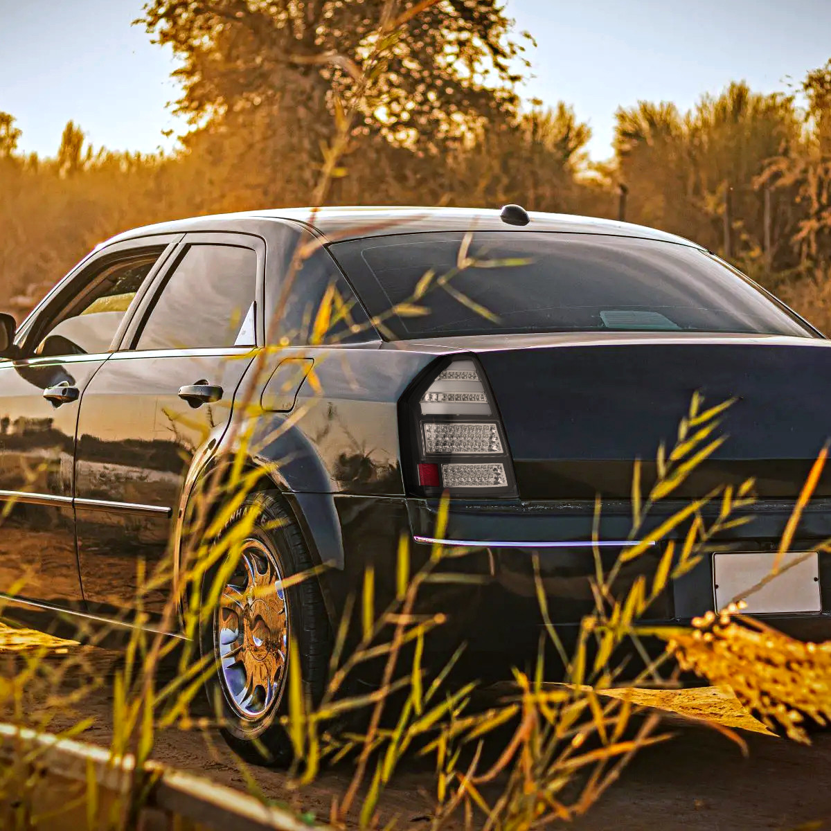 2005-2007 Chrysler 300C LED Tail Lights (Matte Black Housing/Clear