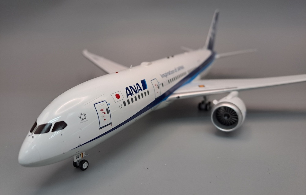 ANA Boeing 787-9 JA8199 模型 Amazon.com: ACE HOBBY NG Models for
