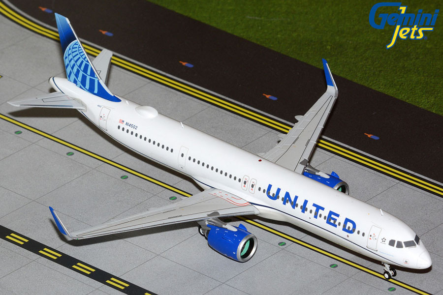 Gemini200 United Airlines A321neo upgraded stand Reg: N14502