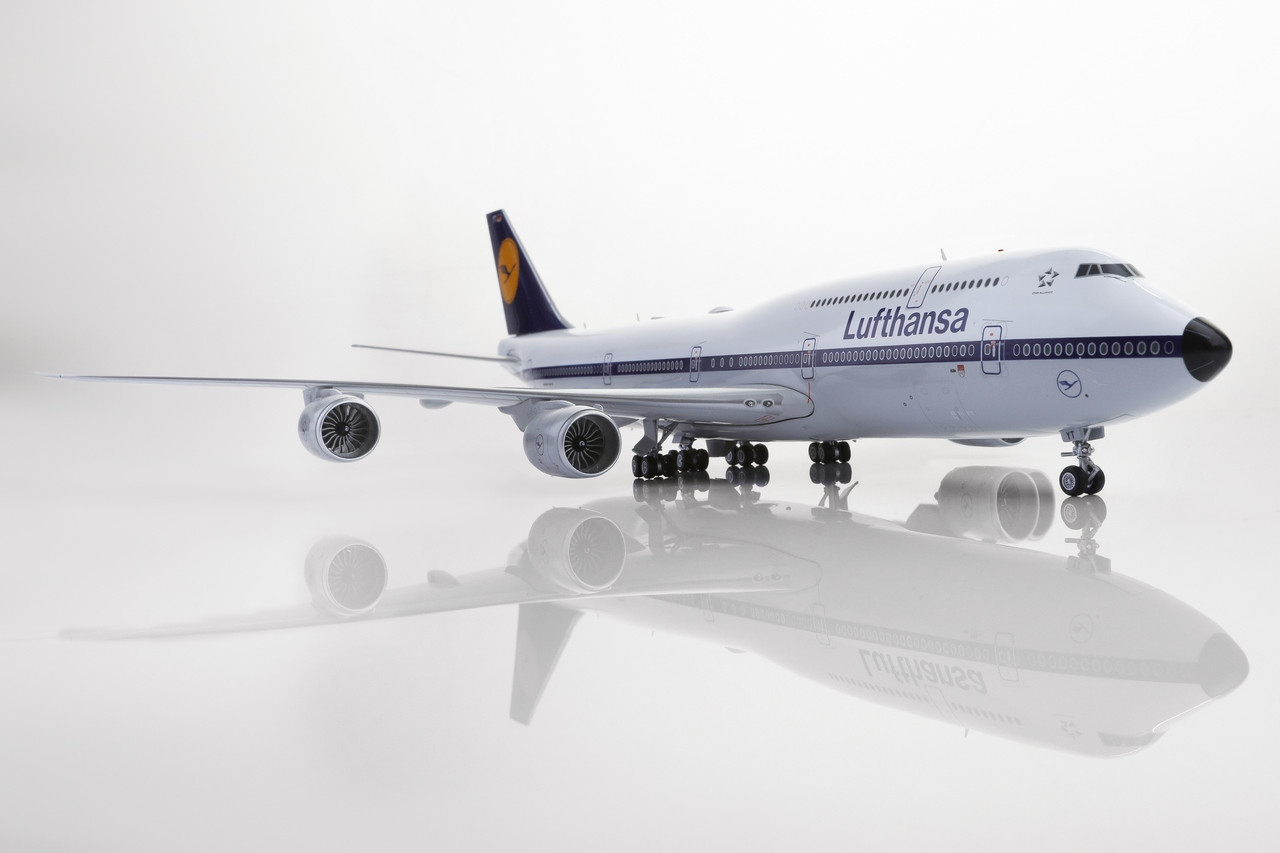 SQ Wings Lufthansa Boeing 747-8 D-ABYT L2056 Scale 1:200