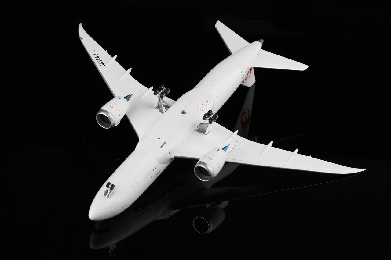 SQ Wings JAL Boeing 787-8 JA844J L2025 Scale 1:200
