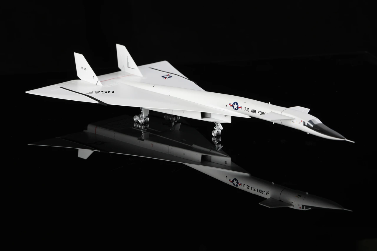 ハルチャン SQwings XB-70 1/200 NASA 1:200 SQ Wings North American