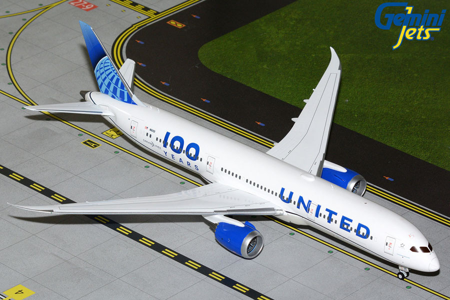 Gemini200 United Airlines Boeing 787-9 