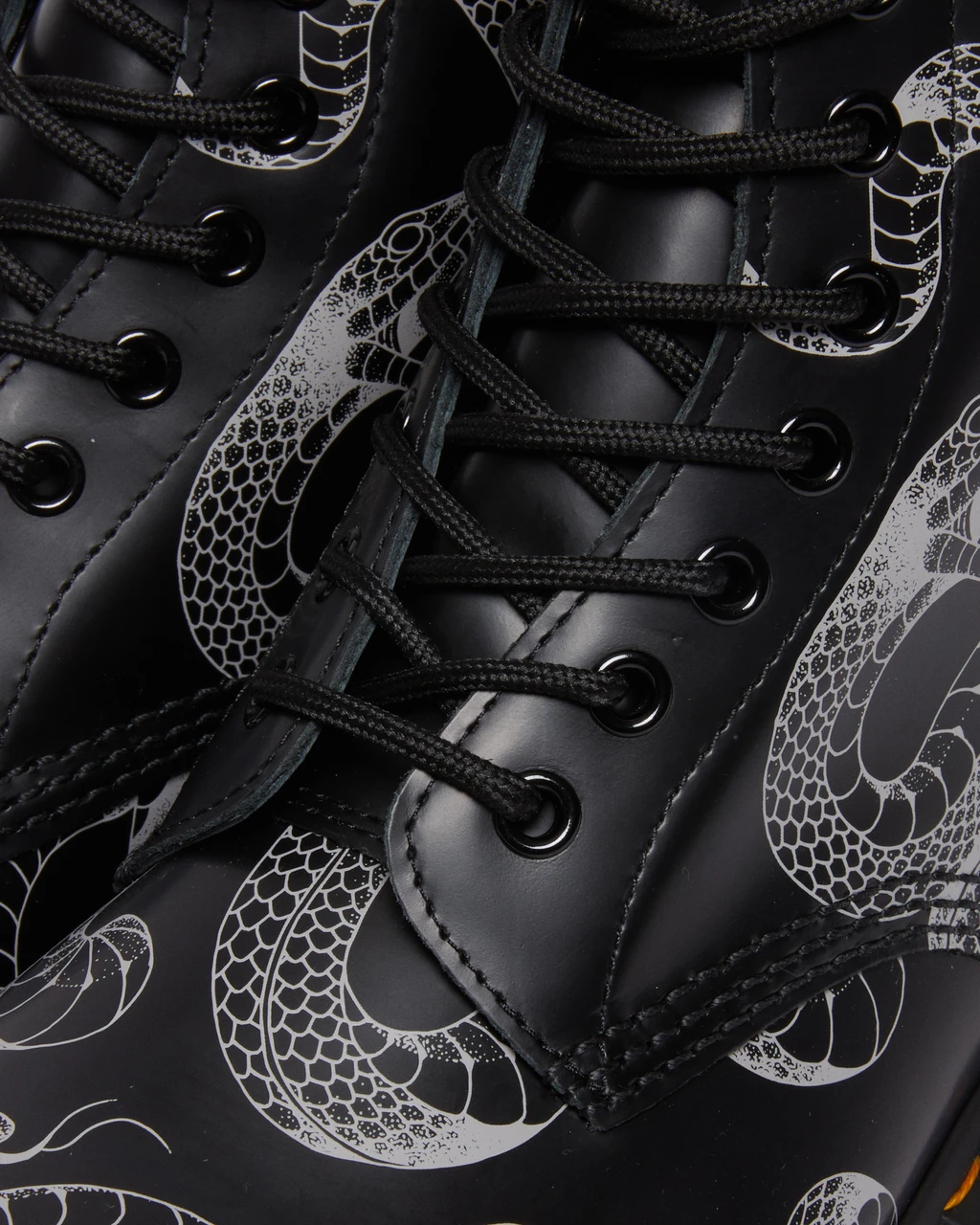 Dr. Martens 1460 Wild Serpent Black Smooth - Zone Rock