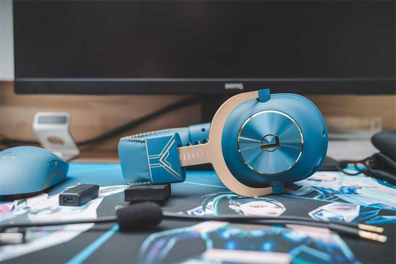 Logitech x League of Legends Hextech Limited Edition PRO X Gaming