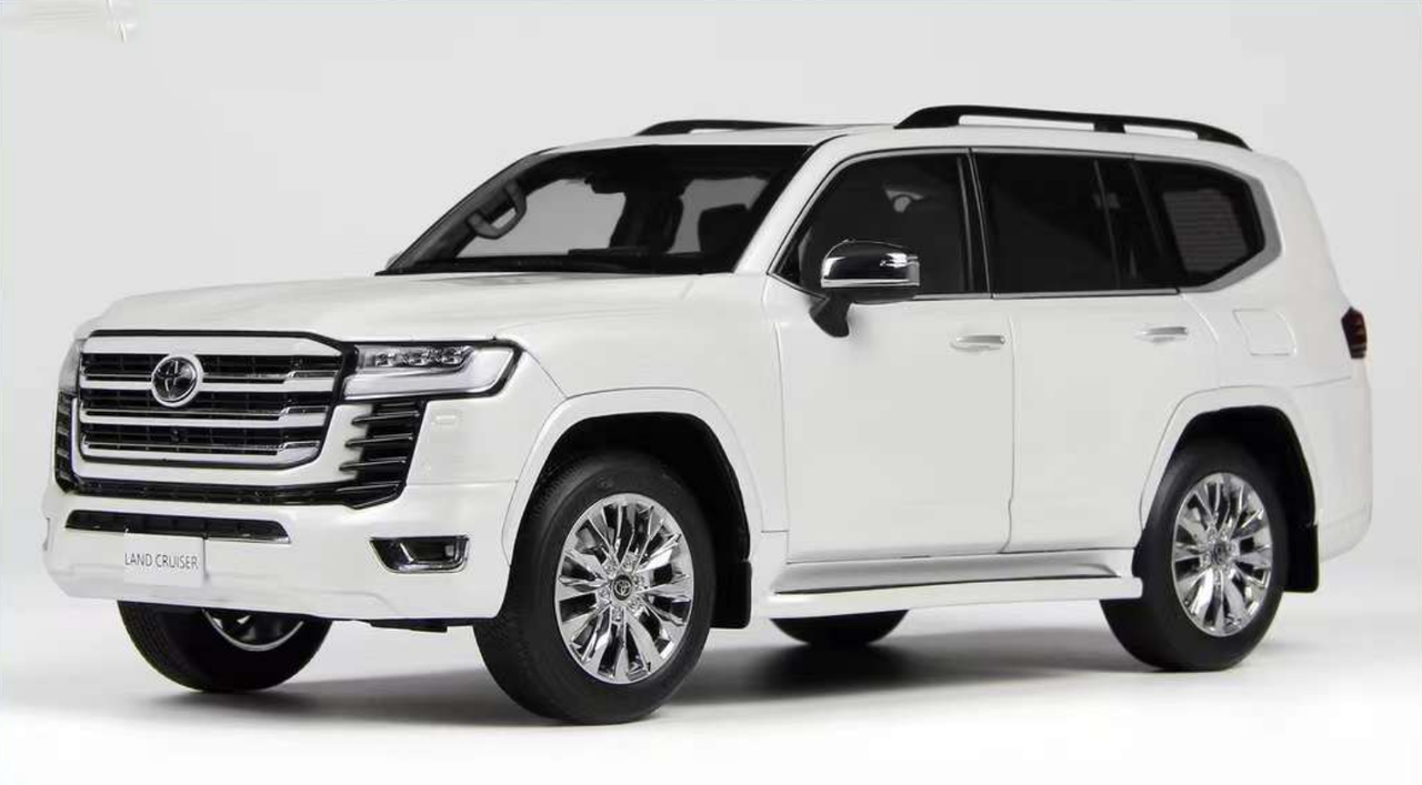 1/18 LCD Toyota Land Cruiser LC300 ZX (White) Full Open Diecast