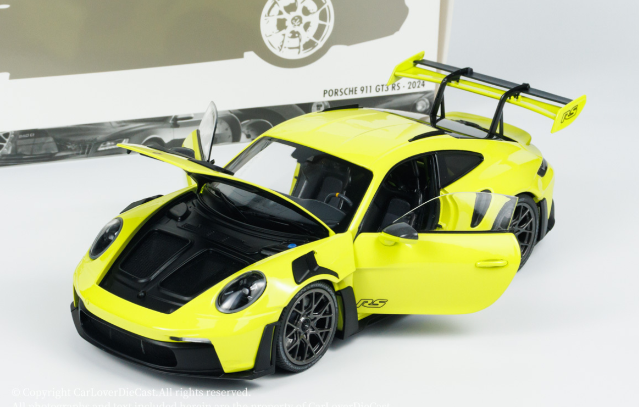1/18 Minichamps Porsche 911 (992) GT3 RS (Lemon Yellow Green