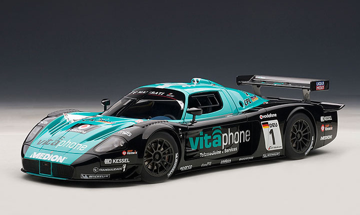 1/18 AUTOart Maserati MC12 FIA GT1 CHAMPIONSHIP 2010 WINNER M