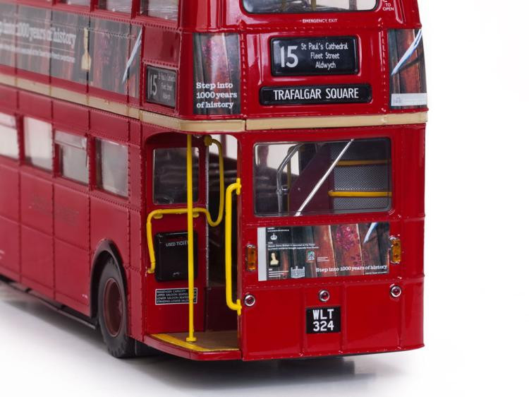 展示品美品 絶版1/24 サンスター製ロンドンバスオープンデッキ 展示品
