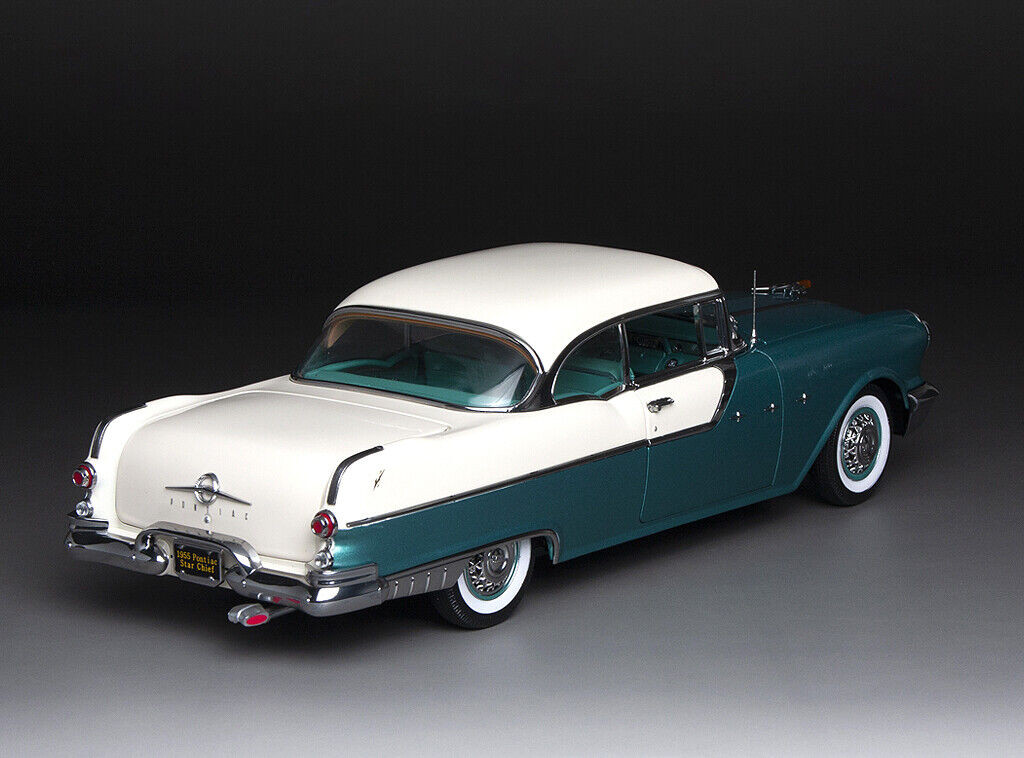1/18 Sunstar 1955 Pontiac Star Chief (Blue) Diecast Car Model