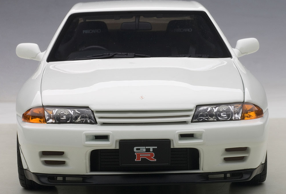 1/18 AUTOart Nissan Skyline GT-R GTR (R32) V-SPEC II Tuned Version