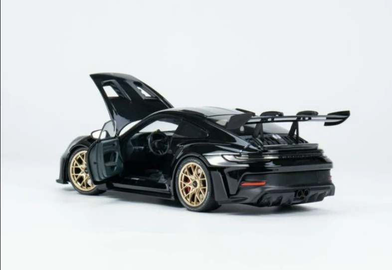 1/18 Minichamps 2022 Porsche 911 (992) GT3 RS (Black with Gold