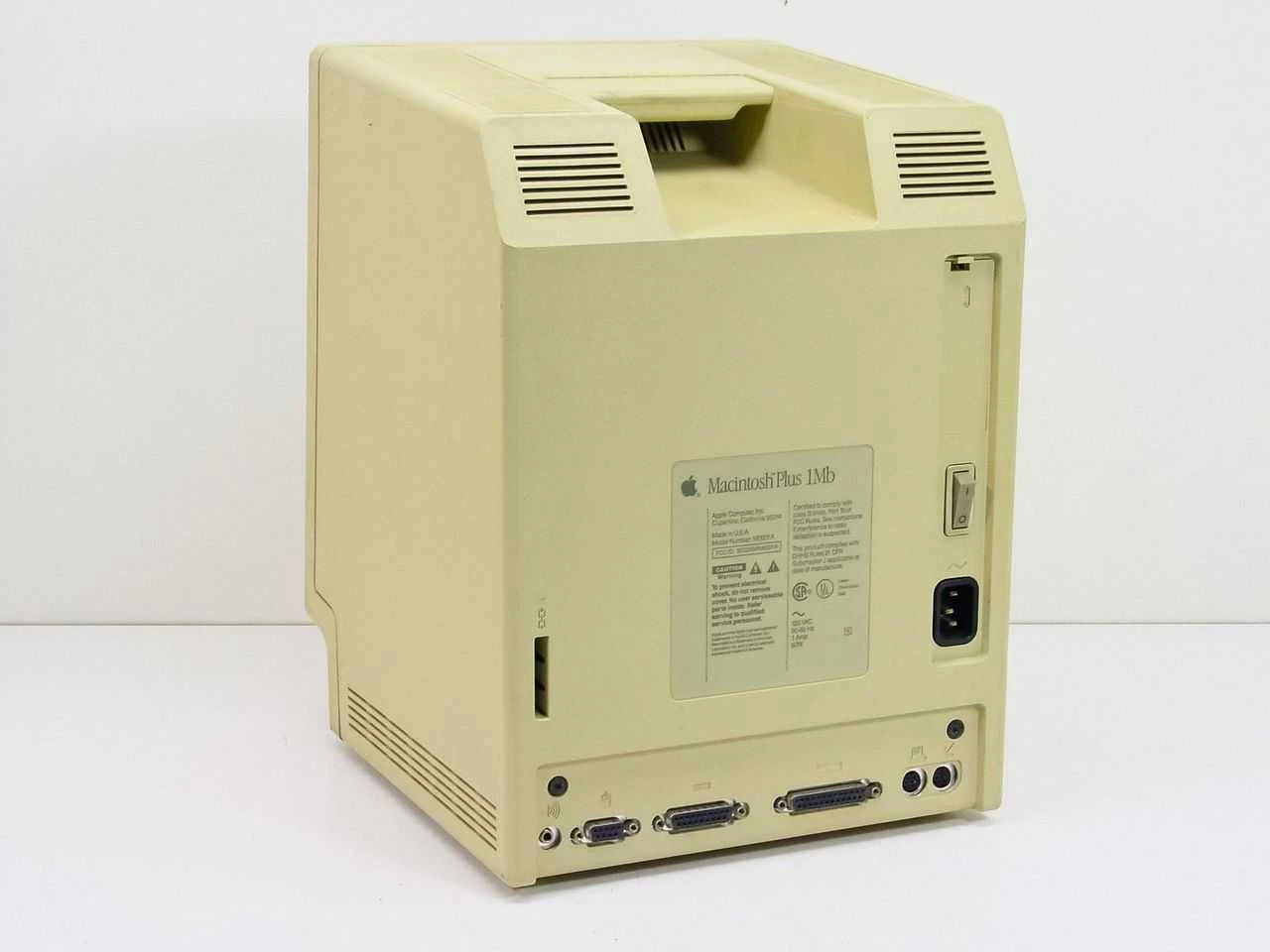 Apple Macintosh Plus 8MHz 1MB Desktop Computer - Vintage (M0001A)