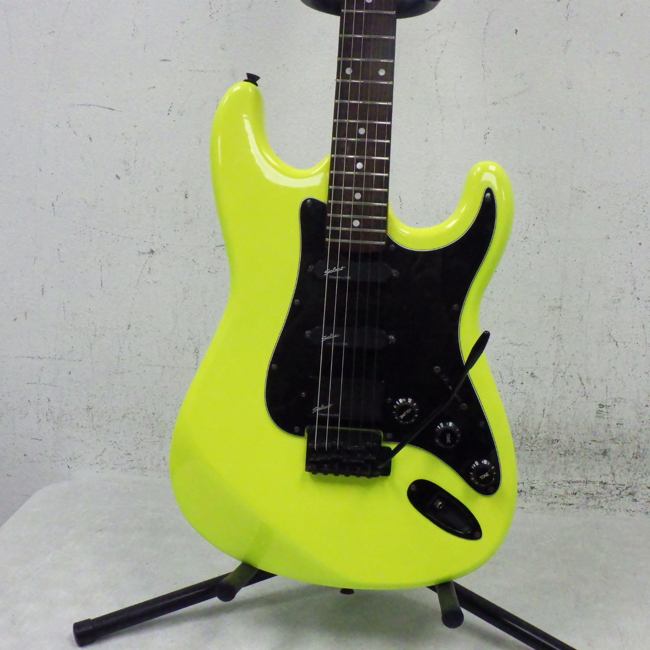 Used Kramer ZX30H Super S Electric Guitar Yellow 6-String
