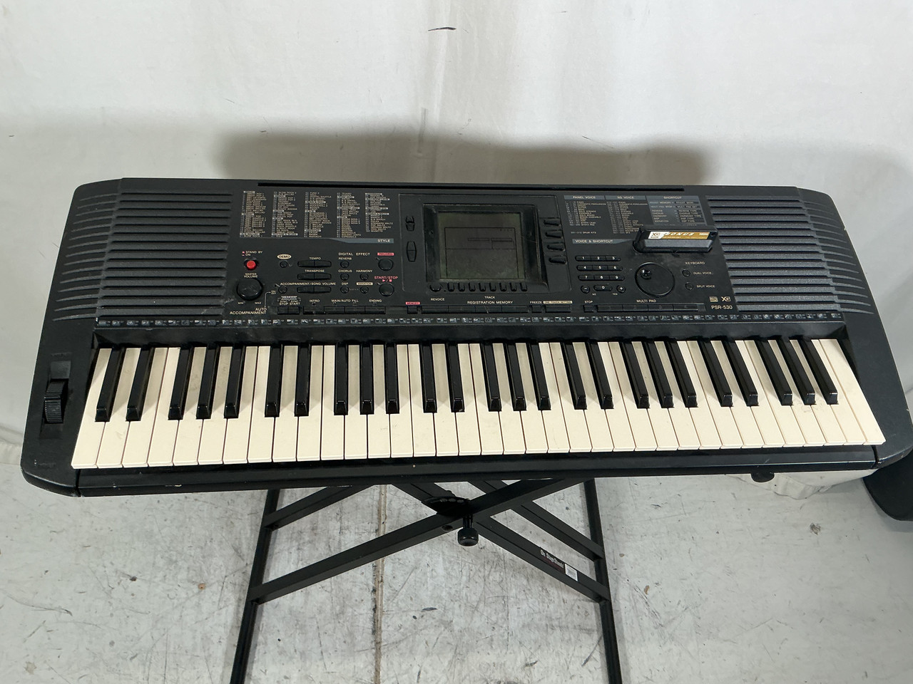 Used Yamaha PSR-530 61-Key Keyboard 61-Key