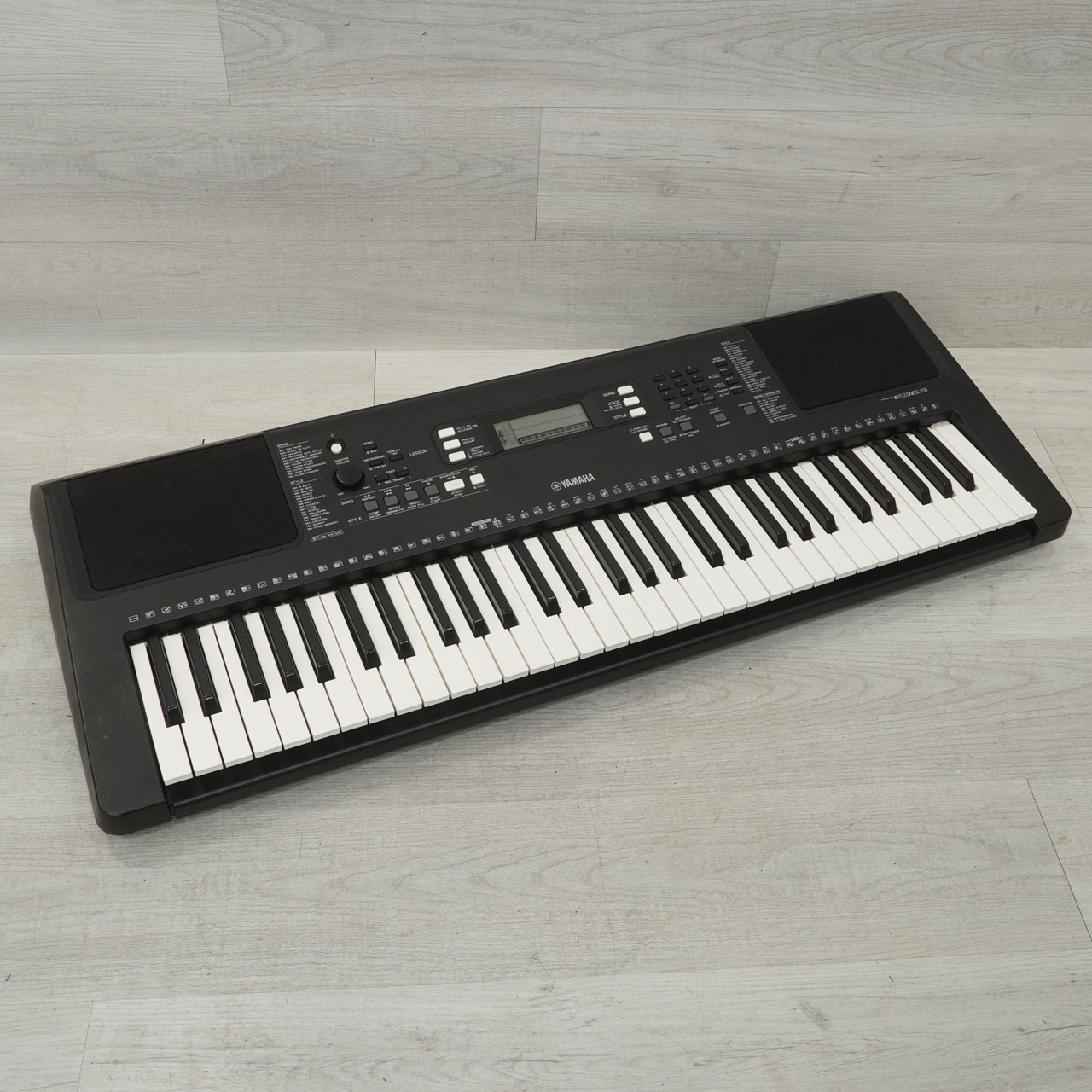 Used Yamaha Psr-e363 61-key Keyboard