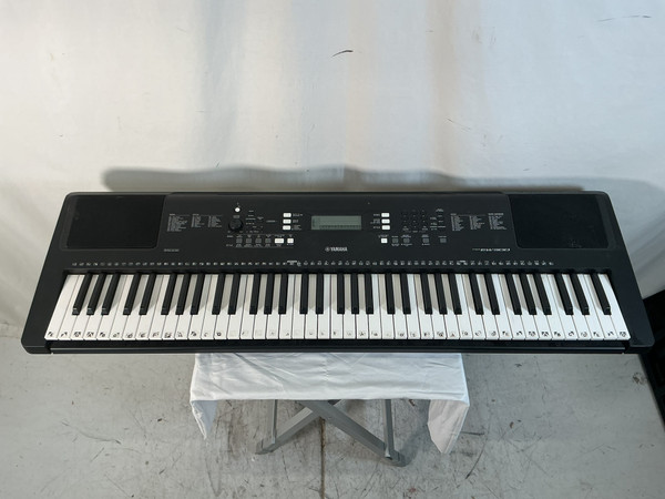 Used Yamaha PSR-530 61-Key Keyboard 61-Key