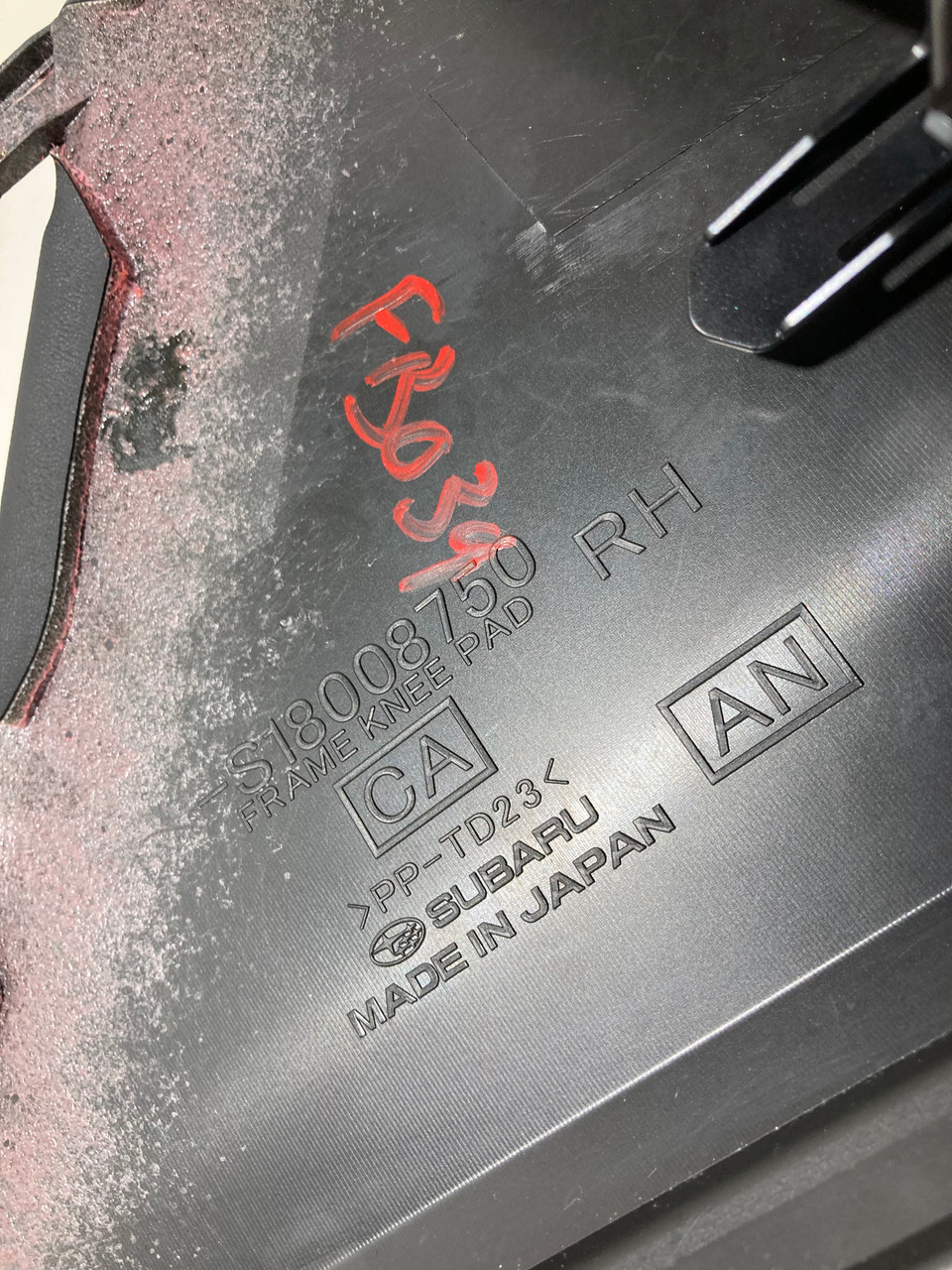 2017-2020 Toyota 86 / Subaru BRZ Front Console Knee Pads / Red