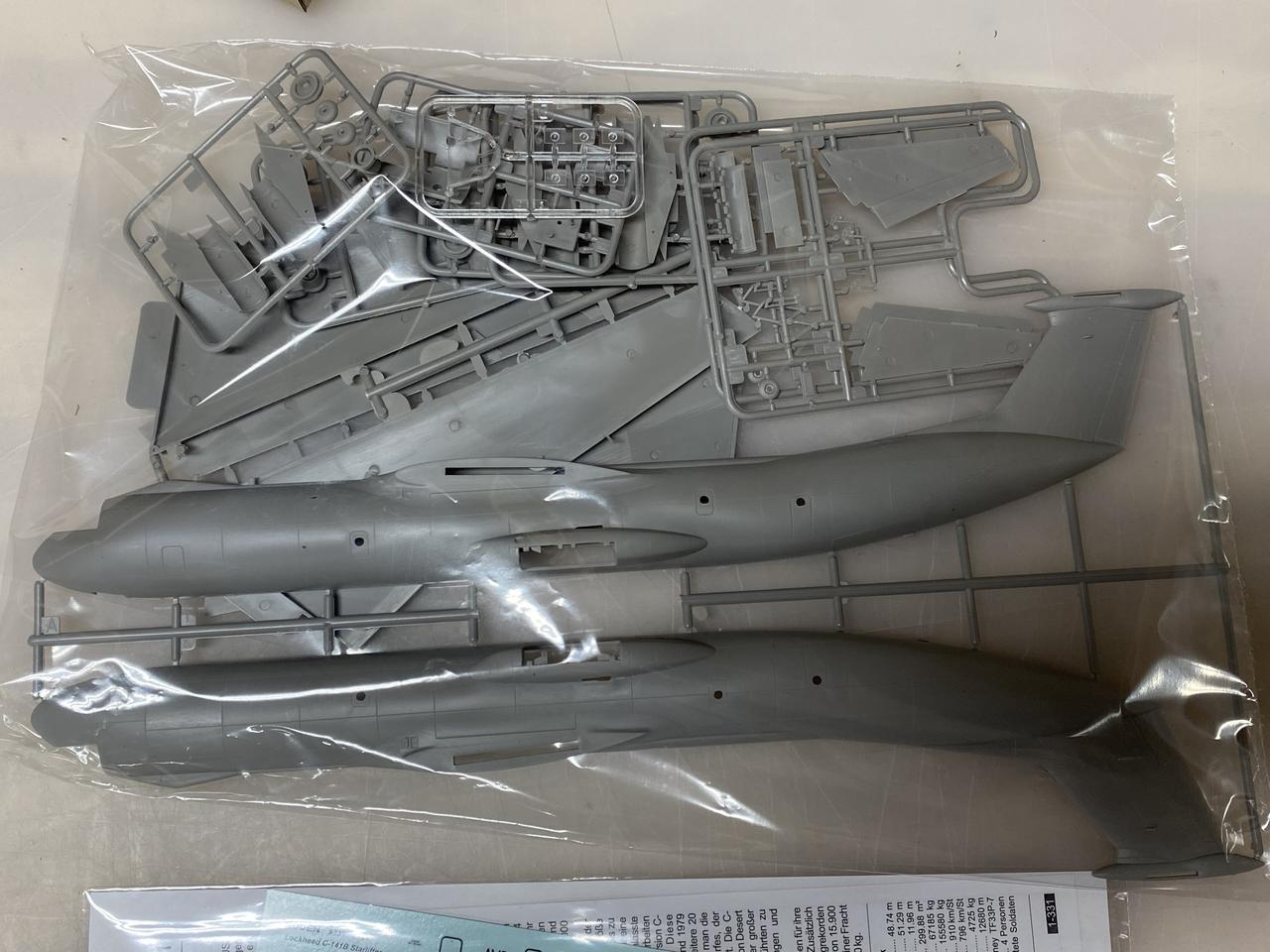 1/144 Roden C141B Starlifter Polar Nine One USAF Jet Cargo