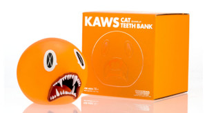 KAWS, Cat Teeth Bank (Navy Blue) in original box, 2007 - Alpha 137