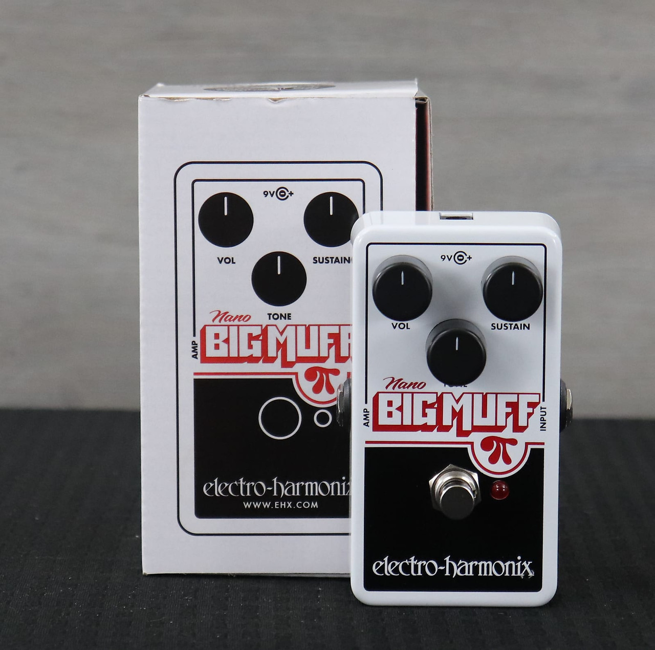 Electro-Harmonix Nano Big Muff Pi Distortion / Sustainer White