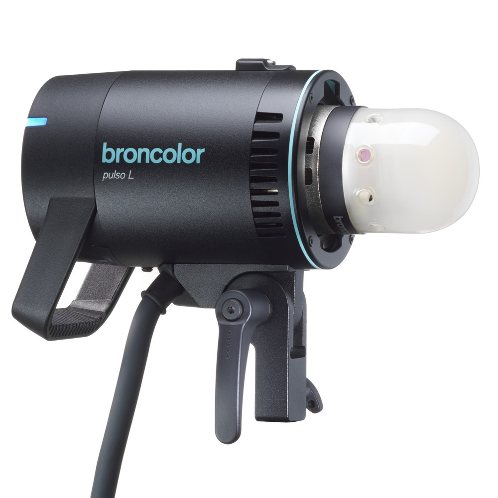 Broncolor B-32.131.00 Pulso L 3200 J Lighting System
