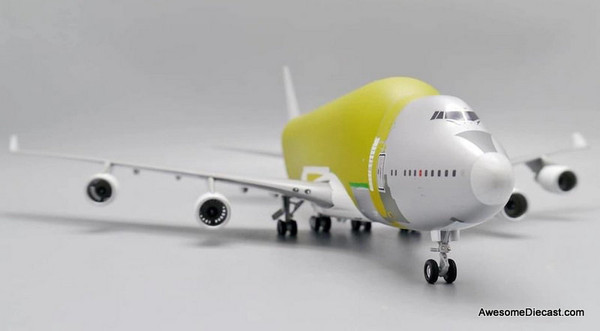 JC Wings 1:200 Boeing 747-400LCF Dreamlifter ( Bare Metal Version)