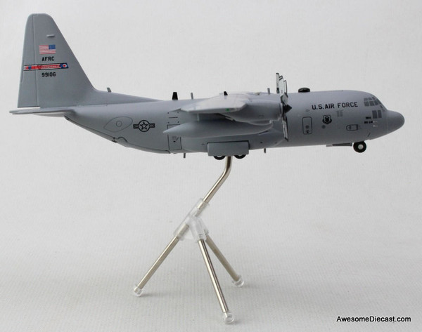 Lockheed C-130H USAF, Youngstown ARS Ohio 1:200 Diecast Model