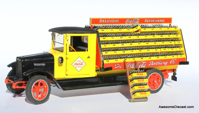 Danbury Mint 1:24 1928 International SL-36 Delivery Truck: Coca Cola