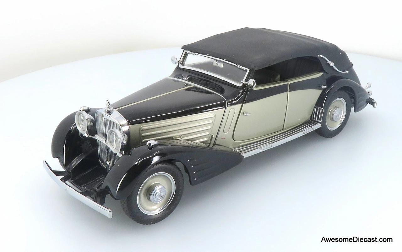 1940 Packard Custom - Maroon Convertible Victoria 1:24 Diecast